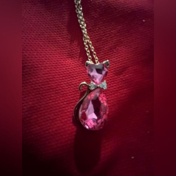 Cat Pendant w Bow Tie Necklace Set in Gold w Crystal Accents NWT Buyers Choice - Picture 4 of 7